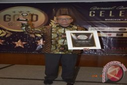 RSUD Kumpulan Pane Terima Penghargaan Nasional