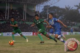 PERTANDINGAN PERSAHABATAN PSMS - PERSIB