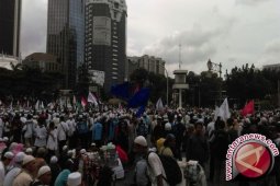Massa 313 Penuhi Jalan Merdeka Selatan