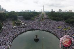 Massa 313 Penuhi Jalan Merdeka Selatan