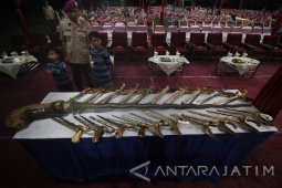 Rekor Muri Keris