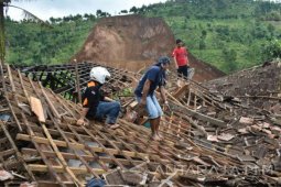 BNPB Hentikan Sementara Pencarian Korban Longsor Ponorogo