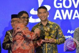 Wali Kota Jambi terima penghargaan "Government Award" 2017