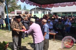 Labuhanbatu Serahkan bantuan Hibah Pembangunan Sekolah