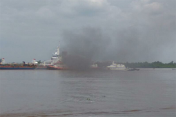 Polisi Selidiki Tabrakan KM Tanker di  Sungai Kapuas