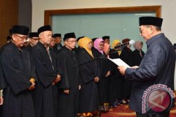Wagub Jawa Barat Lantik Dewan Hakim STQ XV