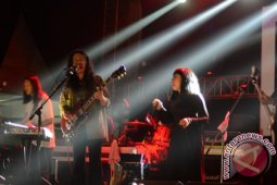 The Sigit-Pandai Besi Suguhkan Konser Kolaborasi