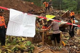 Operasi Pencarian Korban Longsor H+7 Nihil Temuan (Video)