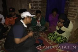 Wagub Jatim Pimpin Tahlil Korban Longsor Nganjuk (Video)