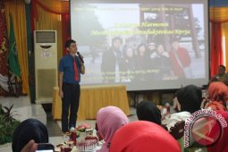 Dr Boyke Beri Tips Keharmonisan Dalam Rumah Tangga