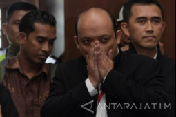 Novel Baswedan Disiram Air Keras