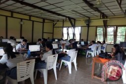 Siswa SMKN 1 Tebas Ikuti UNBK Susulan
