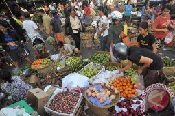 Pasar Tradisional di Bali Ramai Jelang Kuningan