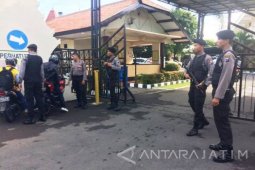 Penjagaan Mapolres Banyuwangi Diperketat Pascakasus Banyumas