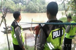Wagub Jatim Minta Penyeberangan Perahu Perhatikan Cuaca (Video)