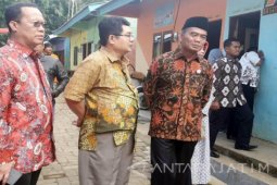 Mendikbud Terpukul atas Penganiayaan Guru di Sampang