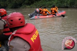 Korban Tewas Perahu Terbalik Gresik Enam Orang