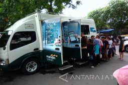Antre Tukar Uang