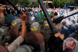 Mahasiswa desak Akkes Aceh Utara tetap buka