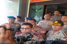 Kapolda Jatim Pertanyaan Kepemilikan Gergaji Milik Tahanan Kabur