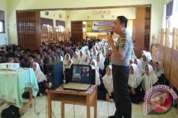 Pelajar HSS Disuluh Bahaya Narkoba