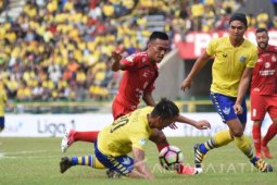 Persegres Dikalahkan Semen padang