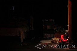 Teater Listen To Me