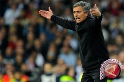 Belanja Mourinho Rp7,6 triliun tak berhasil selamatkan karirnya di MU