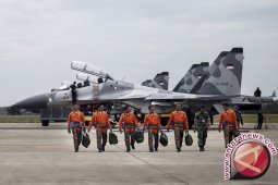 Berhasil Daratkan Sukhoi Saat Kritis, Dua Penerbang Diganjar Penghargaan