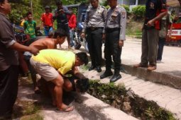 Aniaya warga, dua polisi diamankan di Polres Aceh Timur