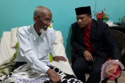Usai Pimpin Upacara HOTDA XXI, Bupati Bireuen besuk Abu Tumin