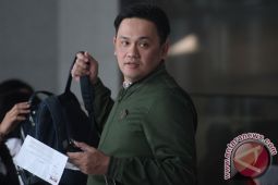 Polisi hentikan laporan Farhat Abbas terhadap "hotmanparisofficial"