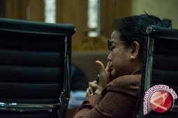 Miryam S Haryani Bersama Satu Teman Wanita Saat Ditangkap