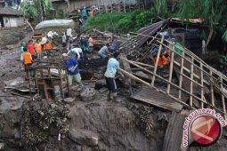 Banjir bandang di Magelang tewaskan lima orang