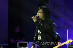 Ari Lasso Butuh Sepekan untuk Tampil Jazzy