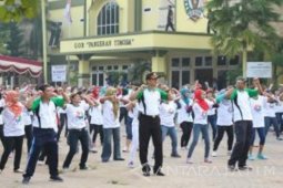 Buruh Madiun Peringati "MayDay" Dengan Kegiatan Positif