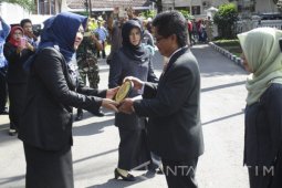 Peringatan Hardiknas Kediri