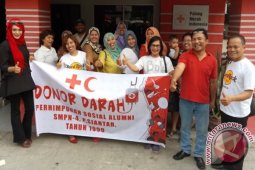 Alumni SMPN 4 Pematangsiantar Donor Darah