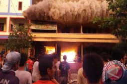 Kebakaran Hanguskan 6 Ruko di Sandai