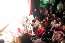 Pagelaran Wayang dan Gamelan Kontemporer Pukau Masyarakat Amerika