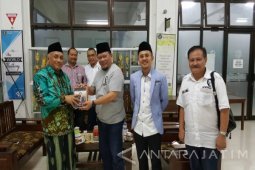 La Nyalla Silaturrahim Ke KH Idris Hamid
