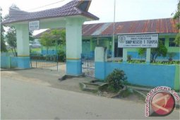 Kepsek SMPN 1 Tukka Rela Menjual Kerbau Demi UNBK