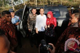 BUPATI SAMBUT PRESIDEN