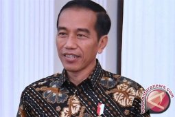 Presiden Jokowi bagi-bagi sepeda ontel