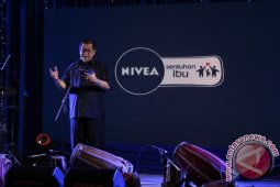 Deddy Mizwar Bacakan Puisi Untuk Anak Disabilitas