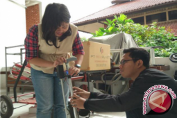 Pelajar Modifikasi Alat Bantu Tunanetra Deteksi Lubang