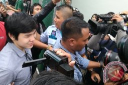 Istri dan Anak Sulung Ahok Datangi Rutan Cipinang