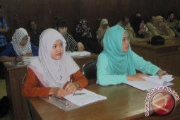 30 Bidan Dibekali KIP Bantu Calon Akseptor