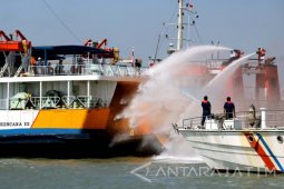 Syahbandar Tanjung Perak Gelar Latihan SAR
