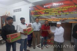 Komunitas Papua Gelar Bakti Sosial di Surabaya (Video)